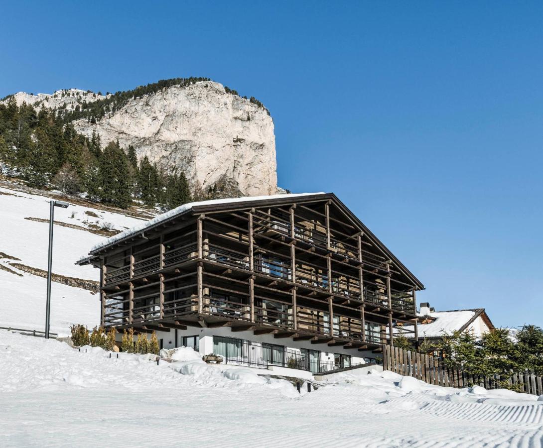 Cadepunt The Dolomites Lodge Сельва-ді-Валь-Гардена Екстер'єр фото