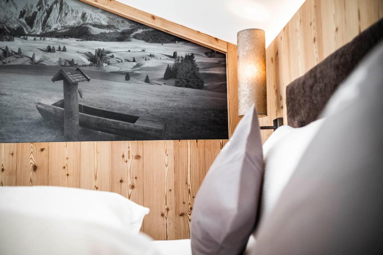 Cadepunt The Dolomites Lodge Сельва-ді-Валь-Гардена Екстер'єр фото