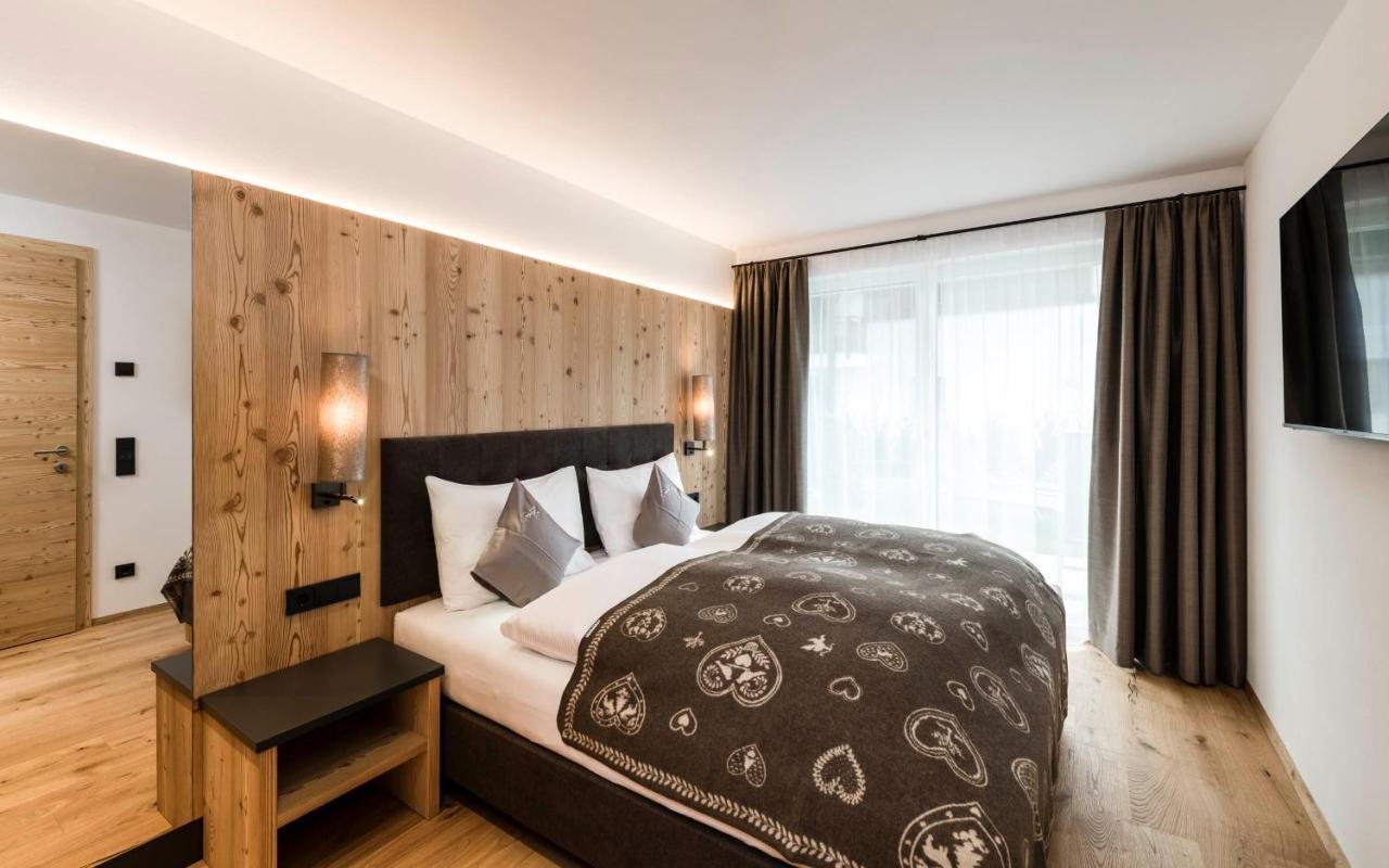 Cadepunt The Dolomites Lodge Сельва-ді-Валь-Гардена Екстер'єр фото